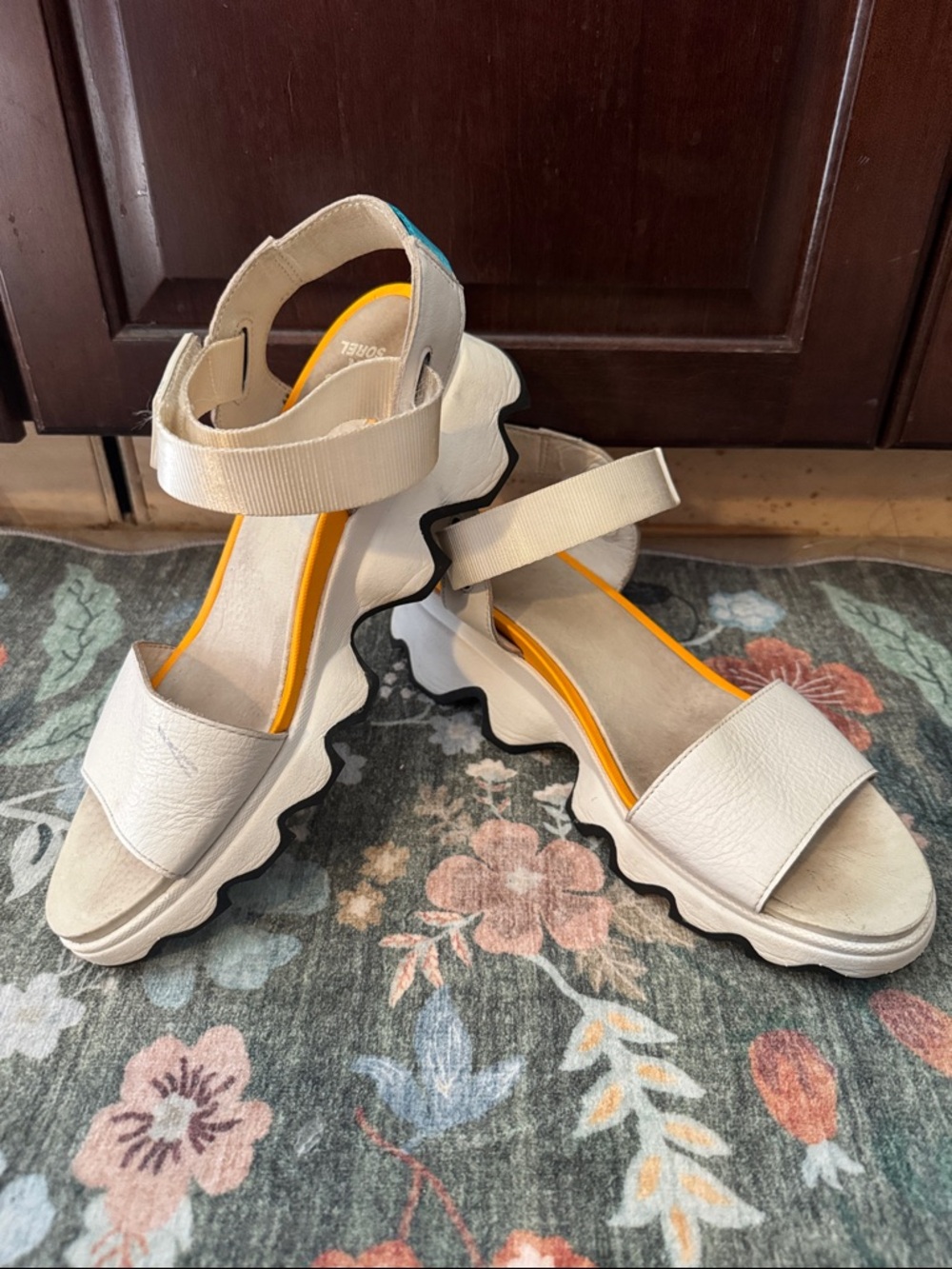 Sorel Kinetic Sandals (Size 11)